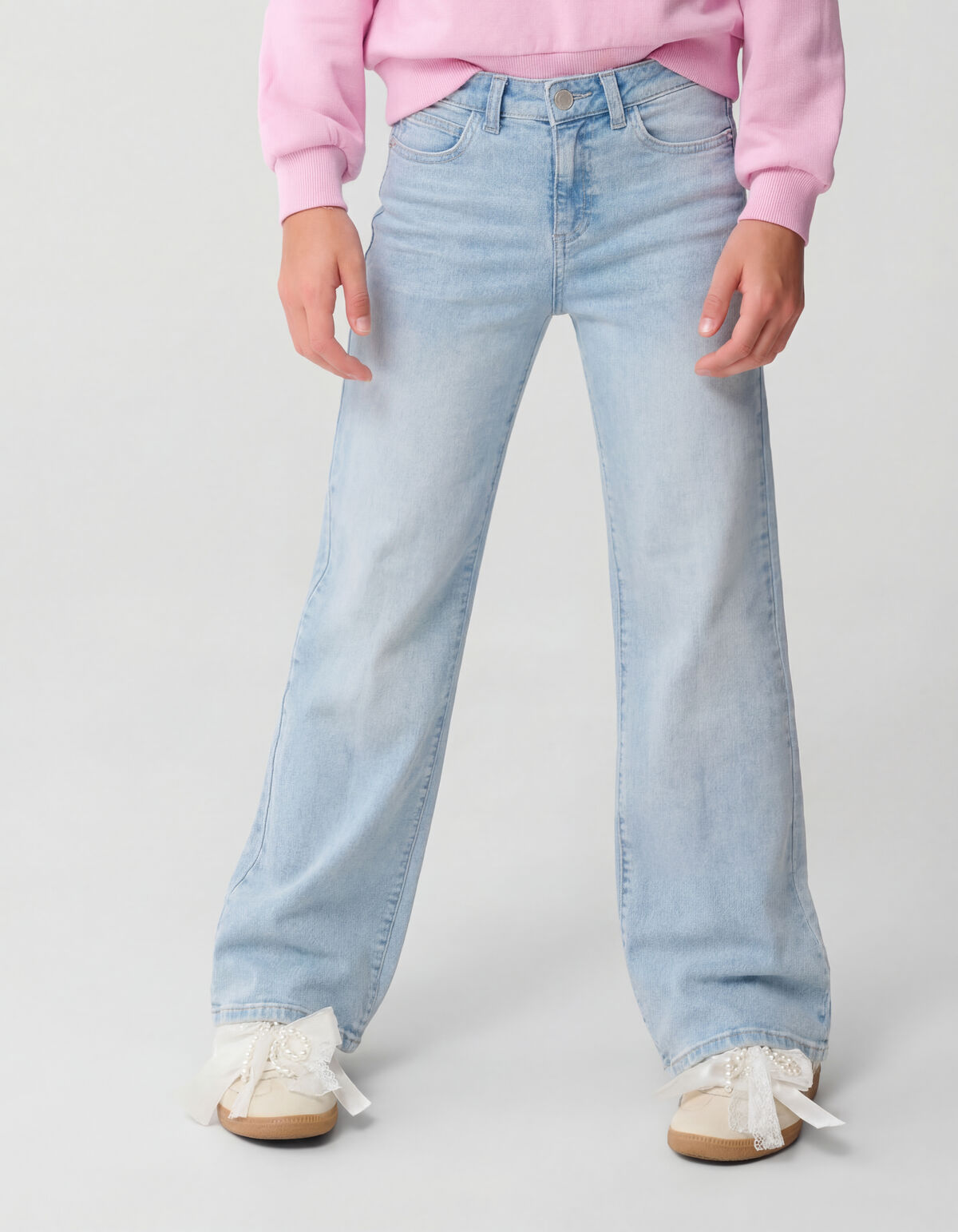 Flared Fit Jeans Bleached