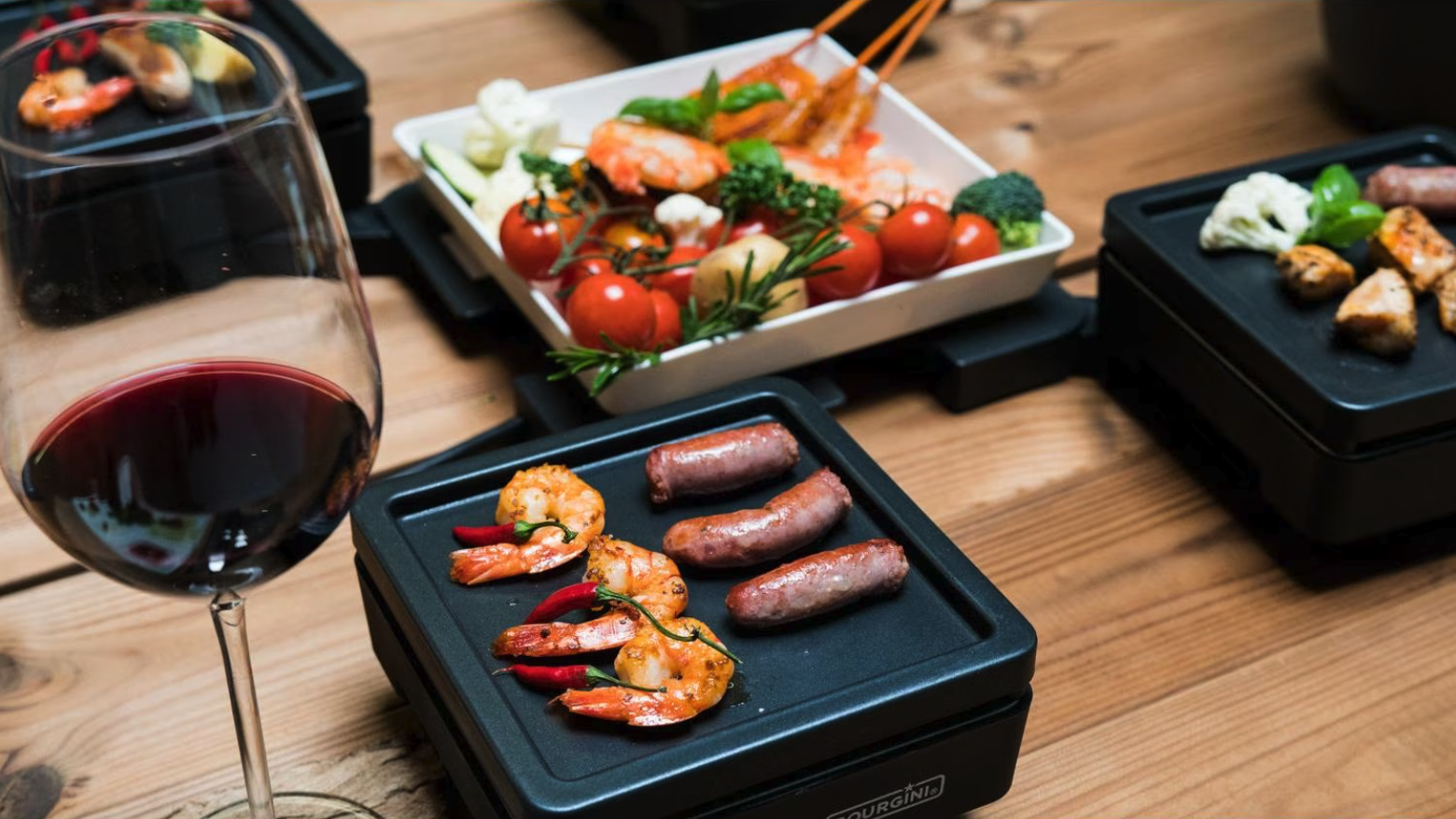 Gourmet Star Tischgrill mit 4 schwenkbaren Kochfeldern   Keramik Schale (402972)