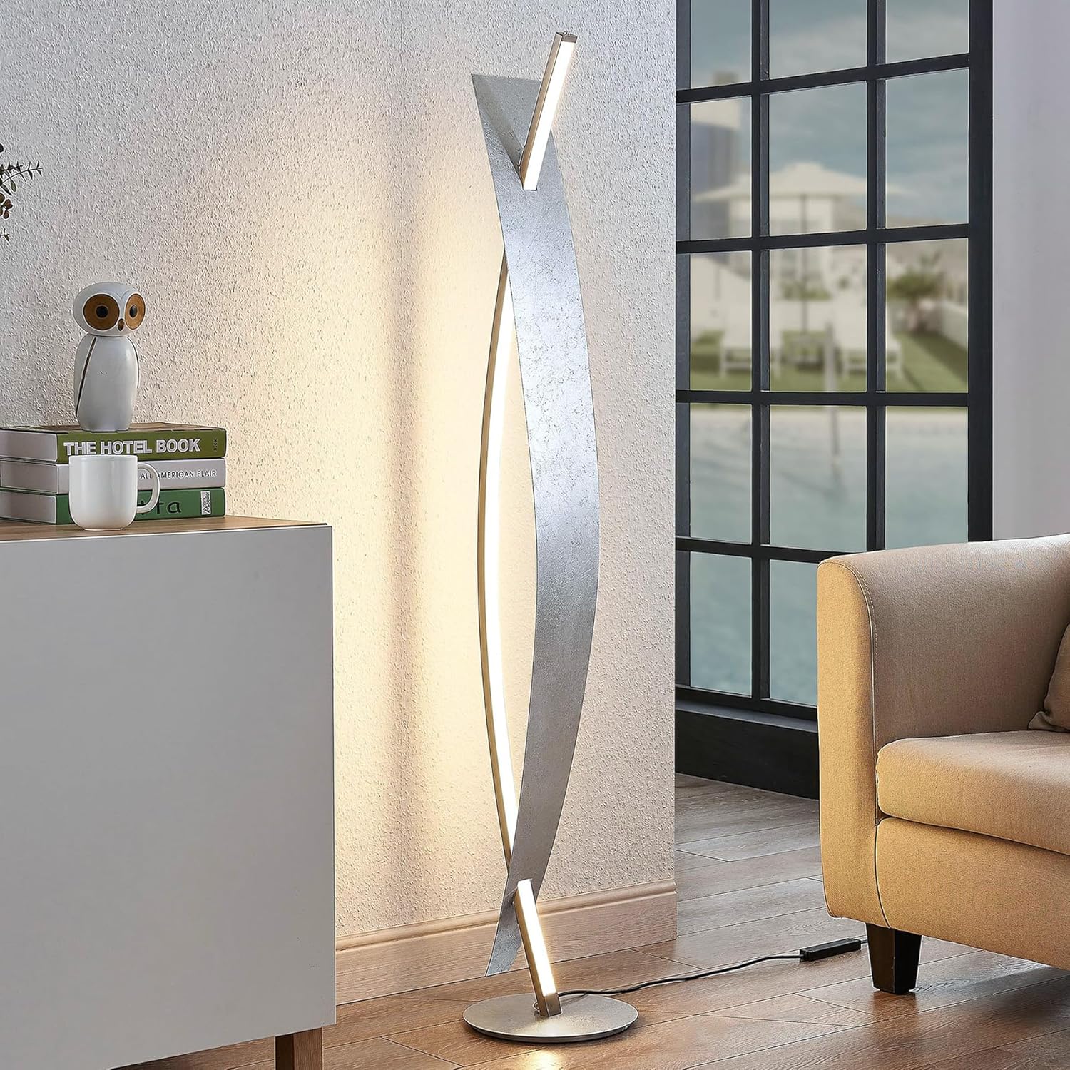 Lucande LED Stehlampe silber mit Touchdimmer, 24W LED, geschwungene Stehleuchte 140 cm, Standleuchte Wohnzimmer, Esszimmer