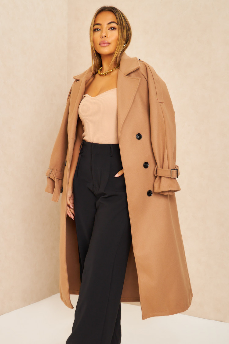 Manteau long duveteux style trench beige foncé