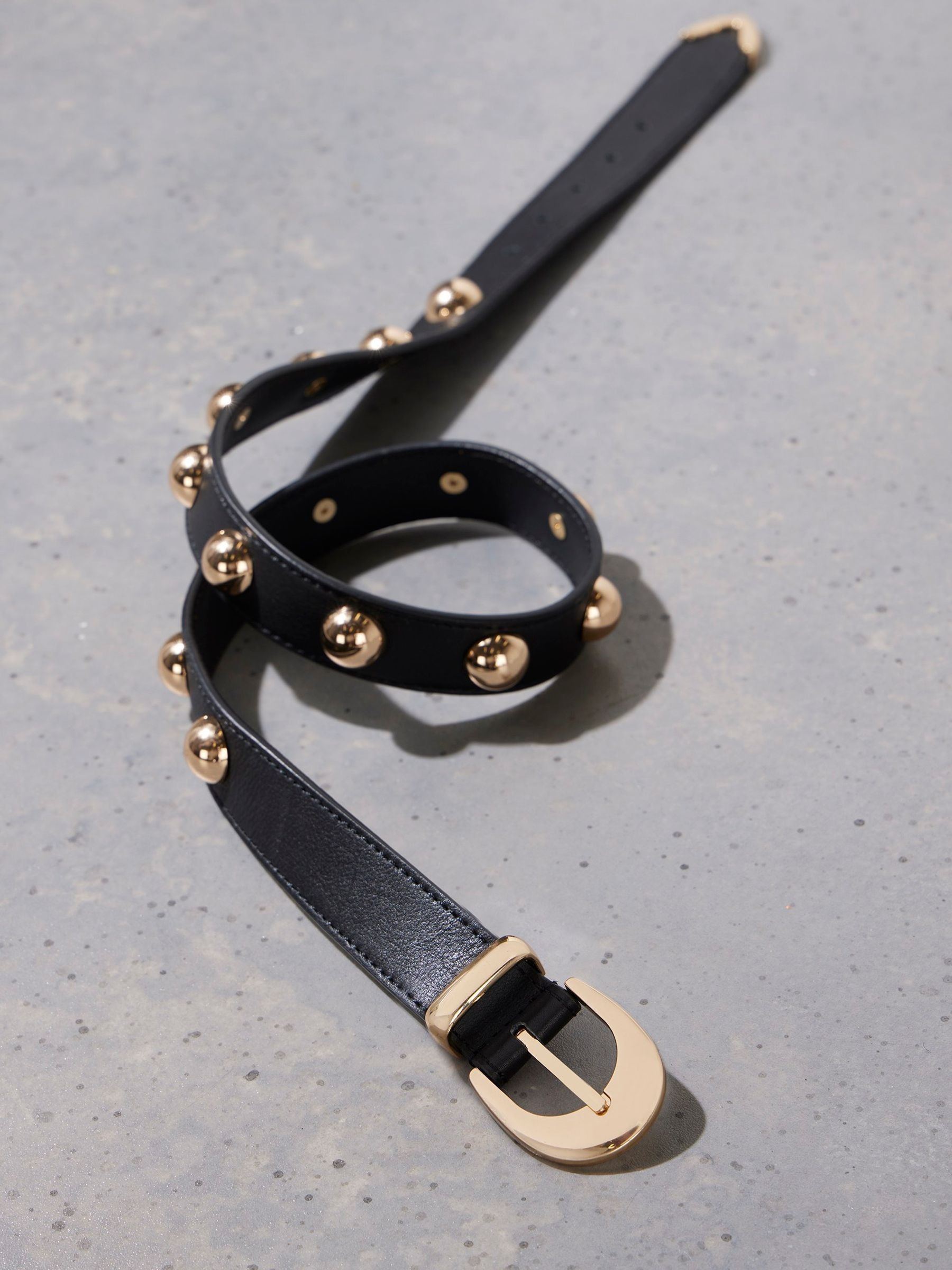 Zwart - Mint Velvet - Opvallende leren riem