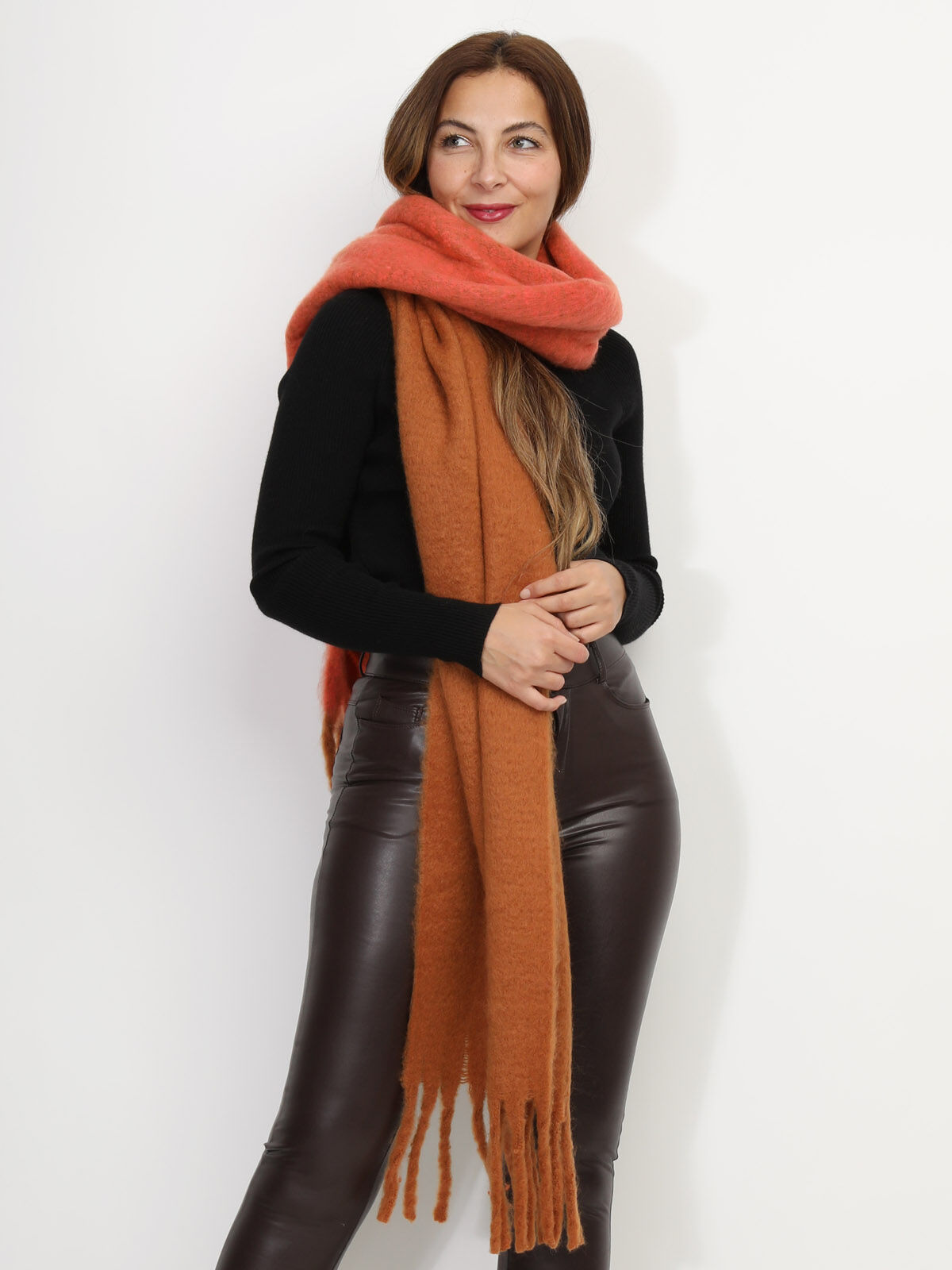 Écharpe duveteuse bicolore- orange