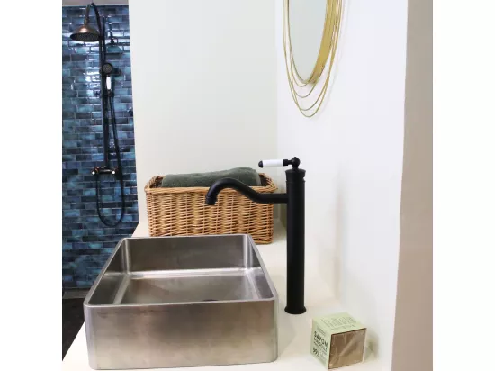 Leeds mitigeur lavabo haut noir - Essebagno