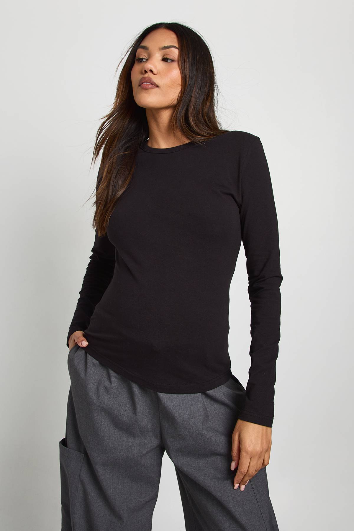 boohoo Haut de maternité ajusté à manches longues, coupe longue