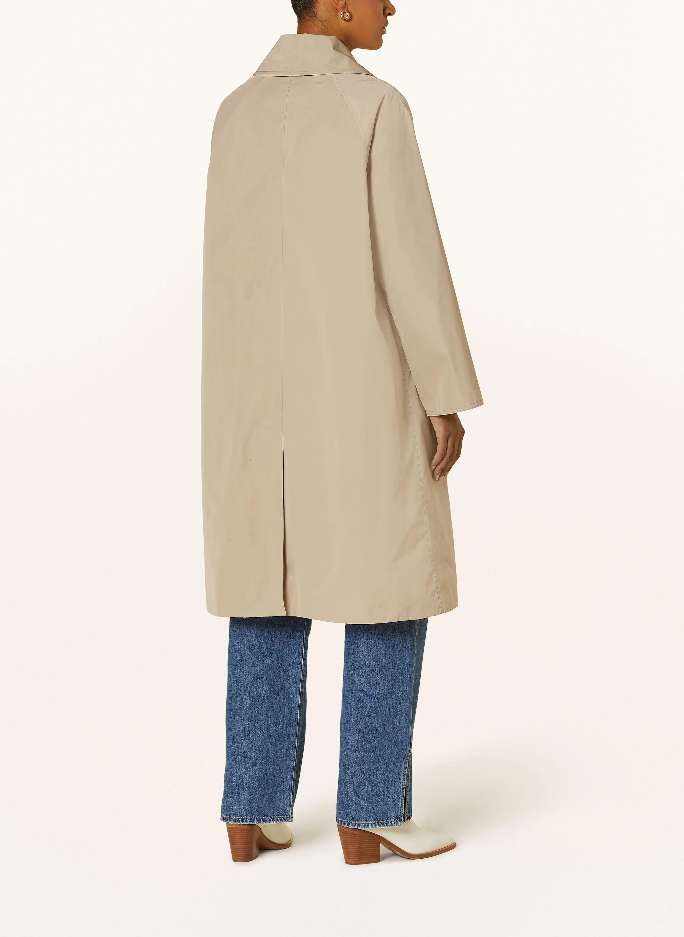 Barbour Mantel SONNET