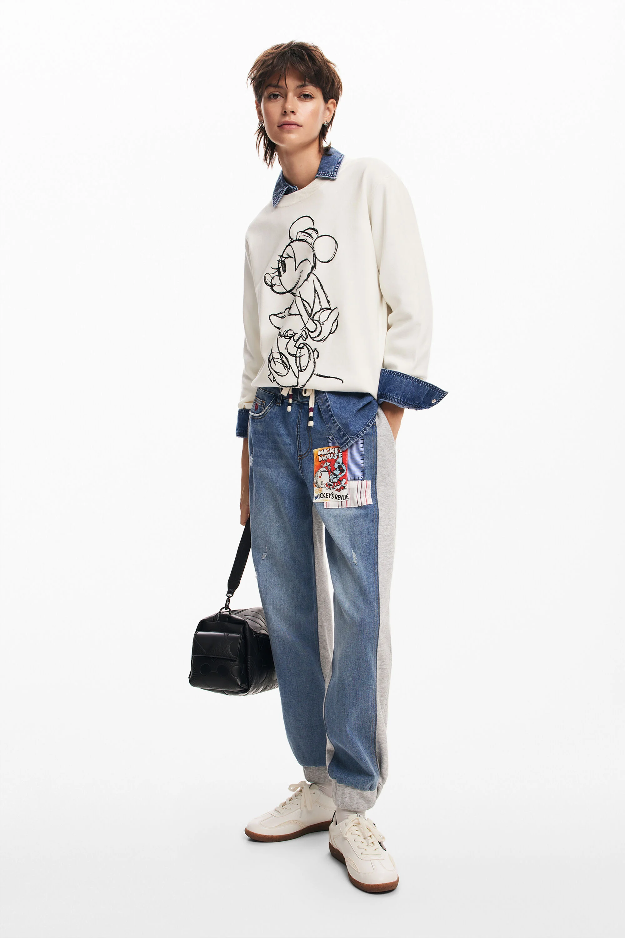 Calça de moletom combinada com o Mickey Mouse