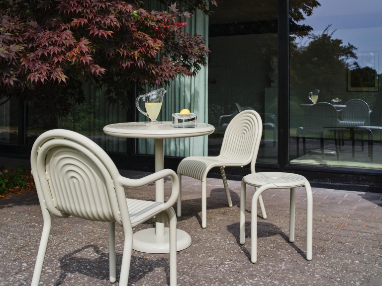 Tom Dixon Groove Round tuintafel Ø69,7 Moss