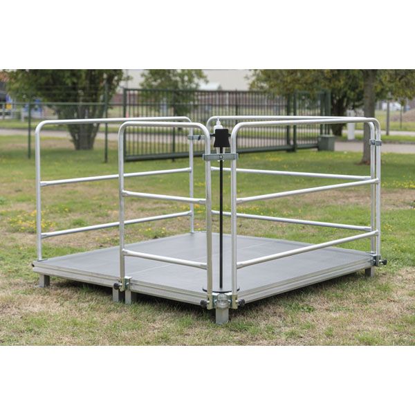 Showtec Event Box Set 2x2m social distancing podium