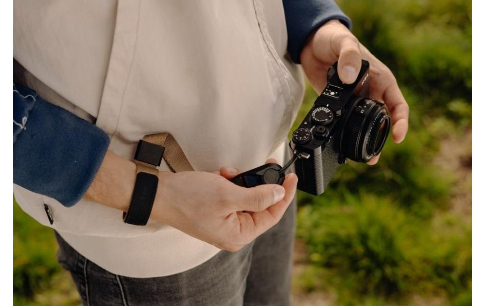 Kameragurt Cuff CoyoteMinimalistischer Kameragurt für spiegellose und DSLR-Kameras