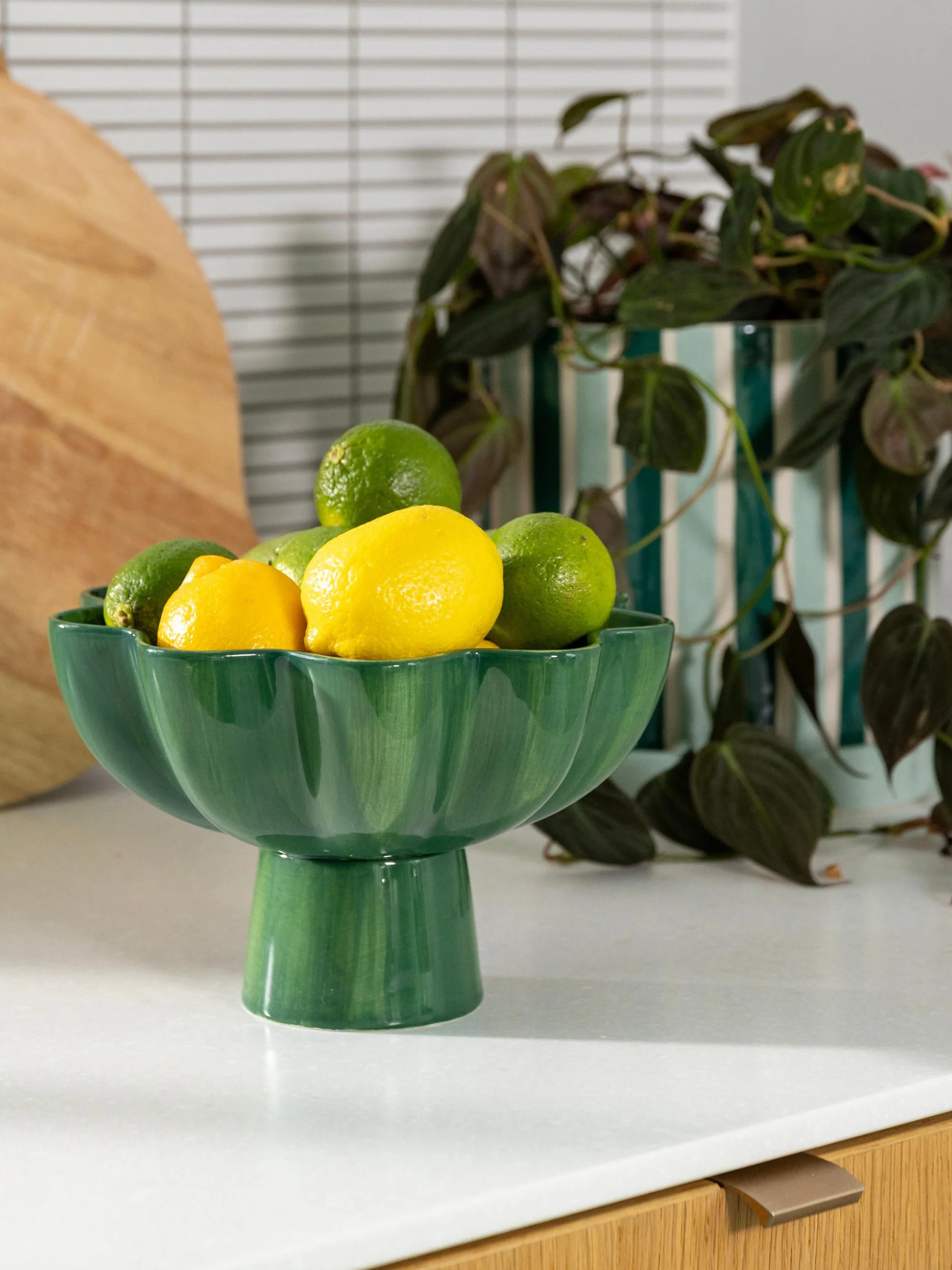 Handbeschilderde decoratieve schaal Sun