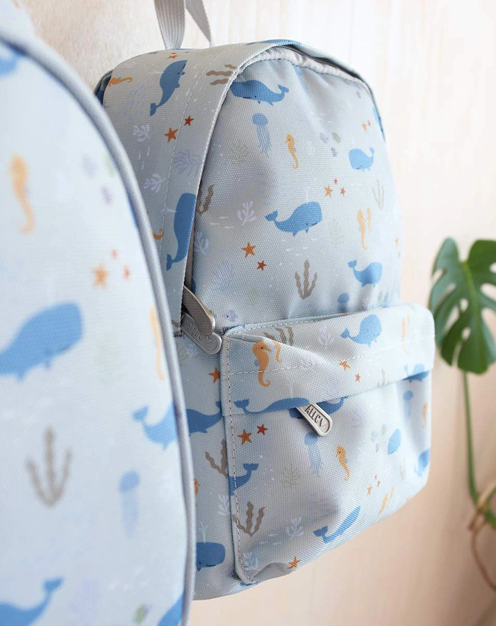 Kinderrucksack LITTLE BACKPACK – OCEAN (22x30x10) in hellblau