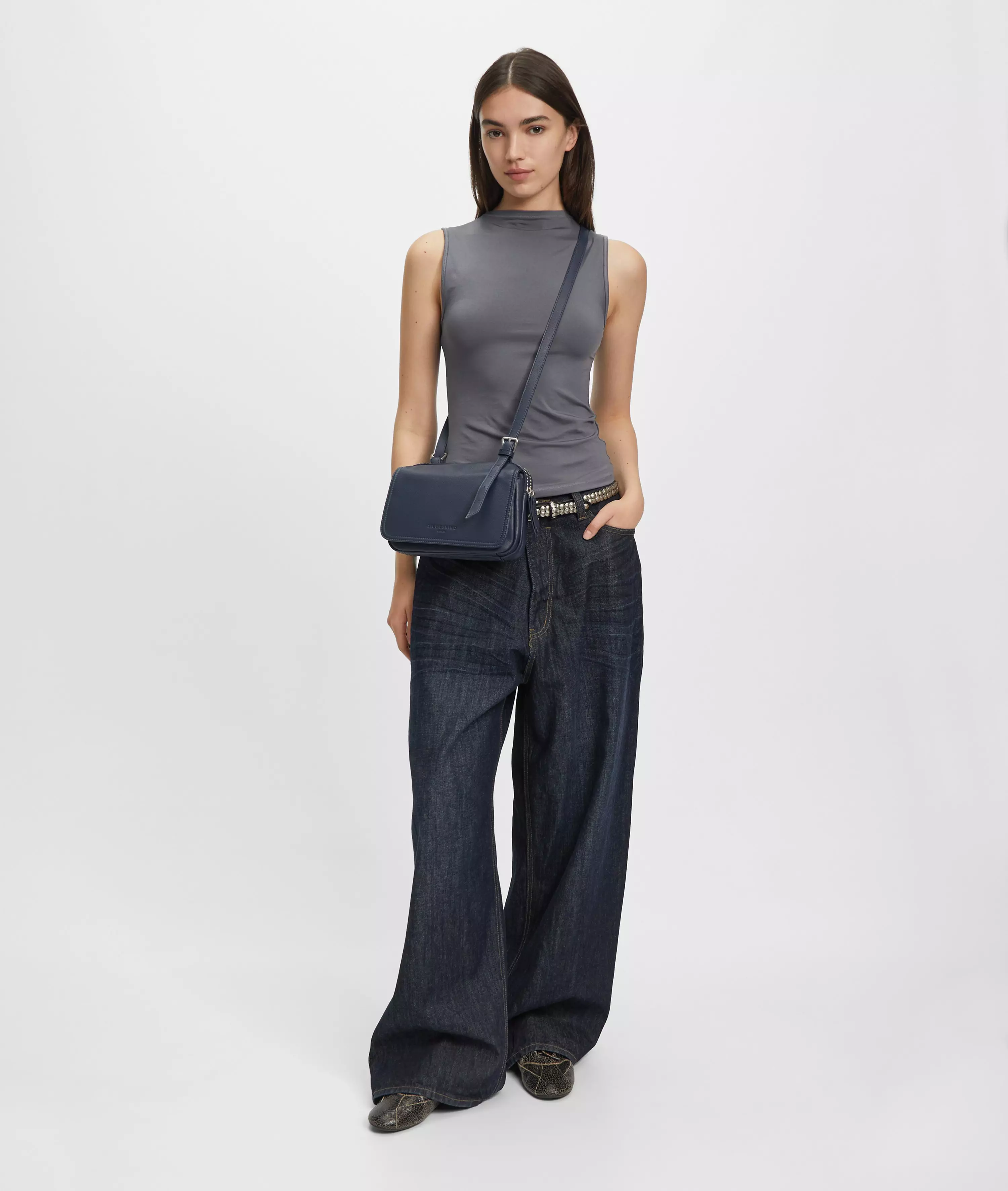 Mareike Crossbody S Spacious cowhide shoulder bag