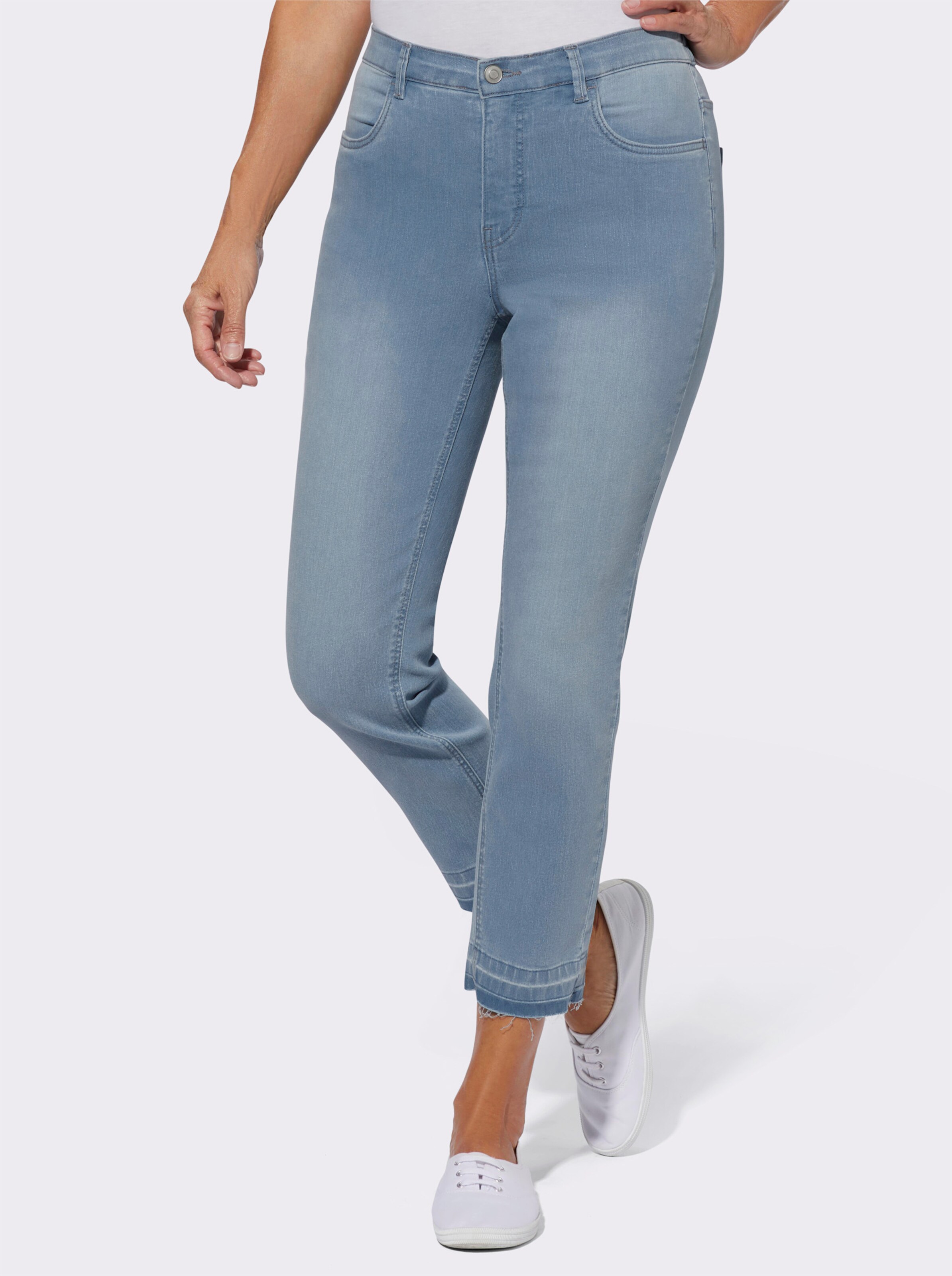 78-Jeans mit gefranstem Saum