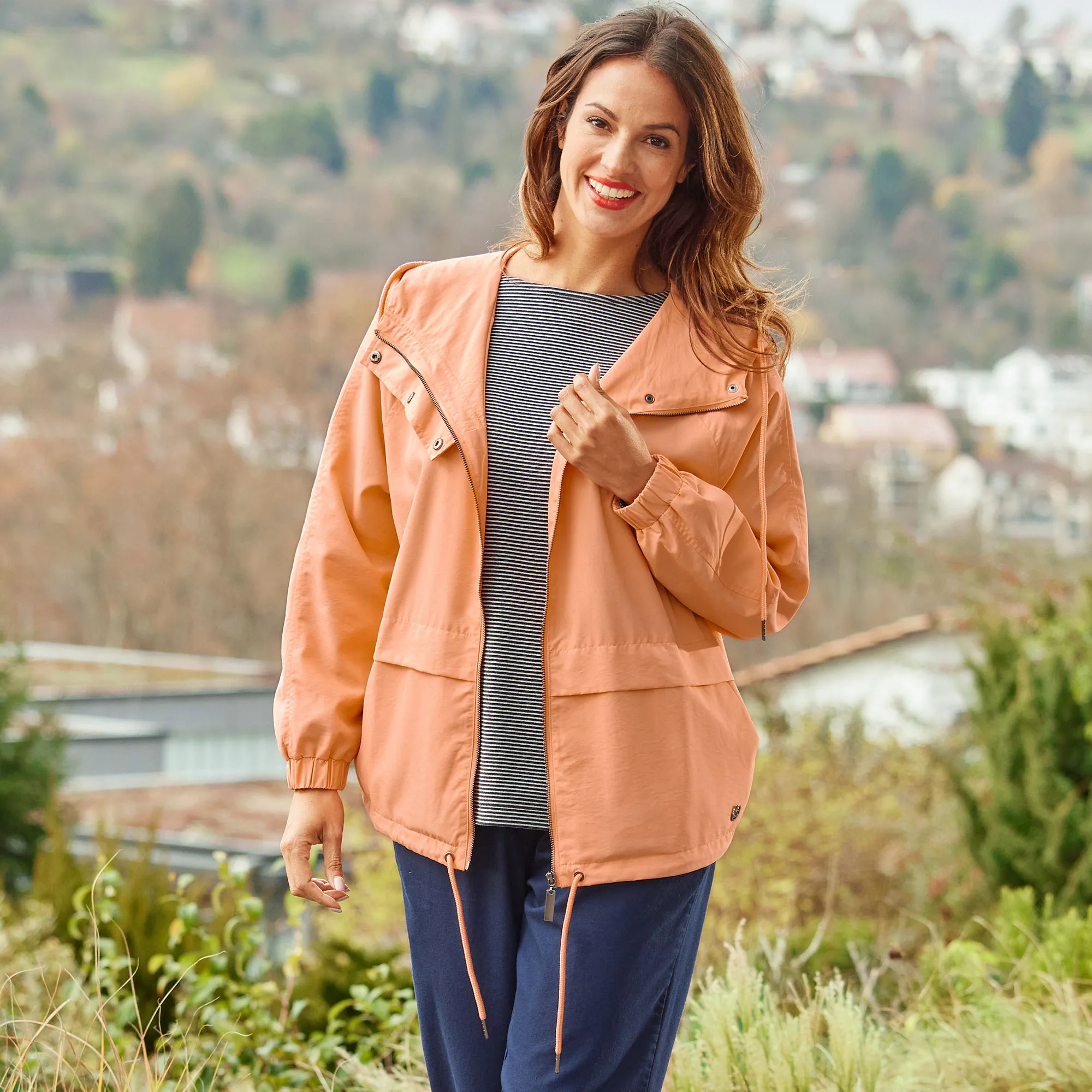 Damen-Regenjacke mit Kapuze