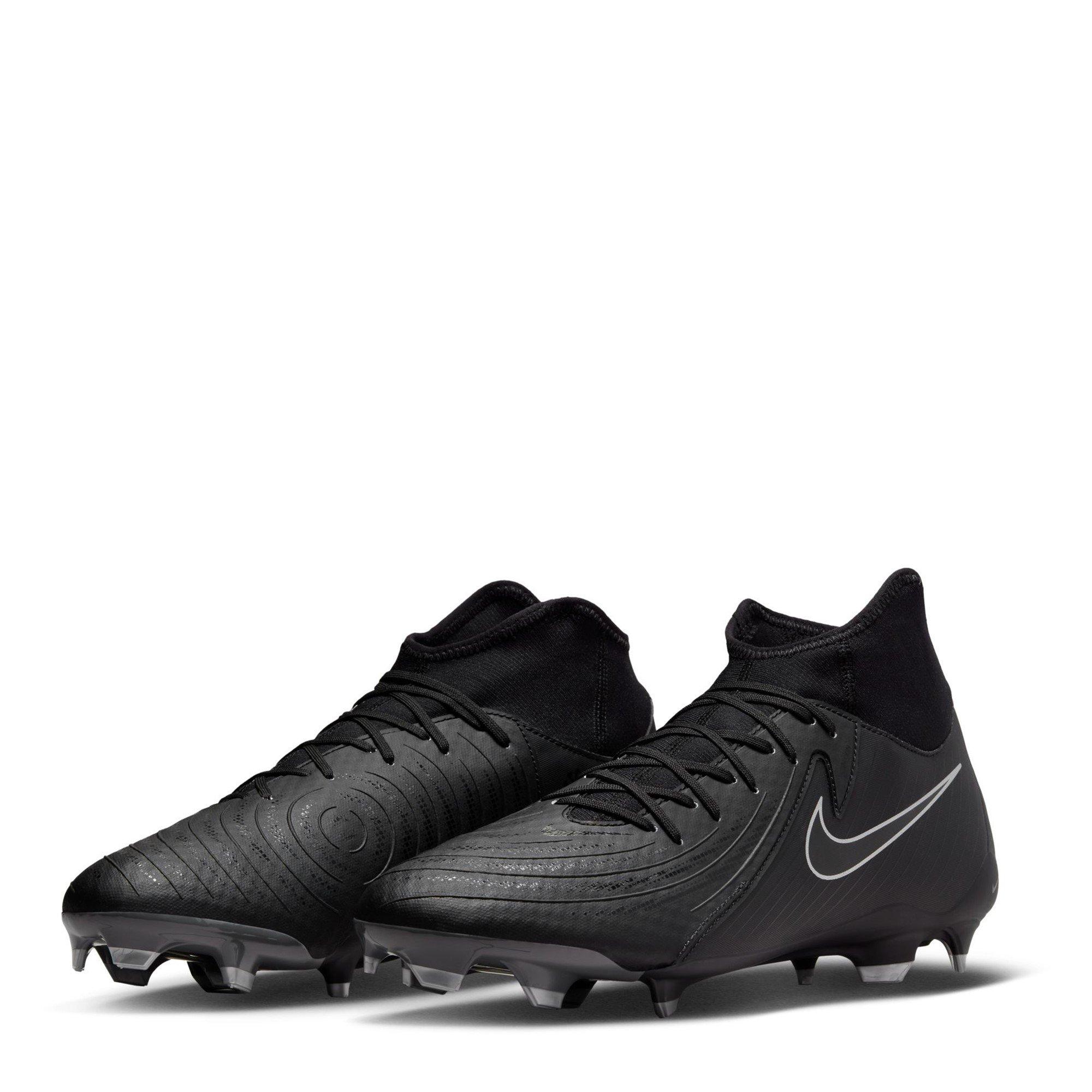 Nike Phantom Luna II Academy Firm Ground Football Boots