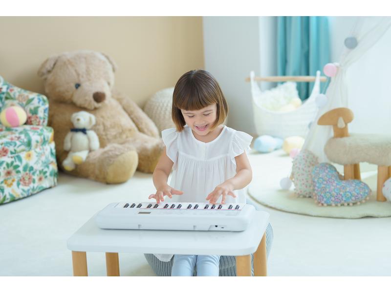 Yamaha Mini Keyboard Remie PSS-E30 Tragbares Keyboard für Kinder zum Einstieg in die Musik
