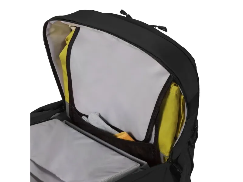 DICOTA Reflective - Rygsæk - 600D RPET, premium termoplastisk polyuretan (TPU) - sort