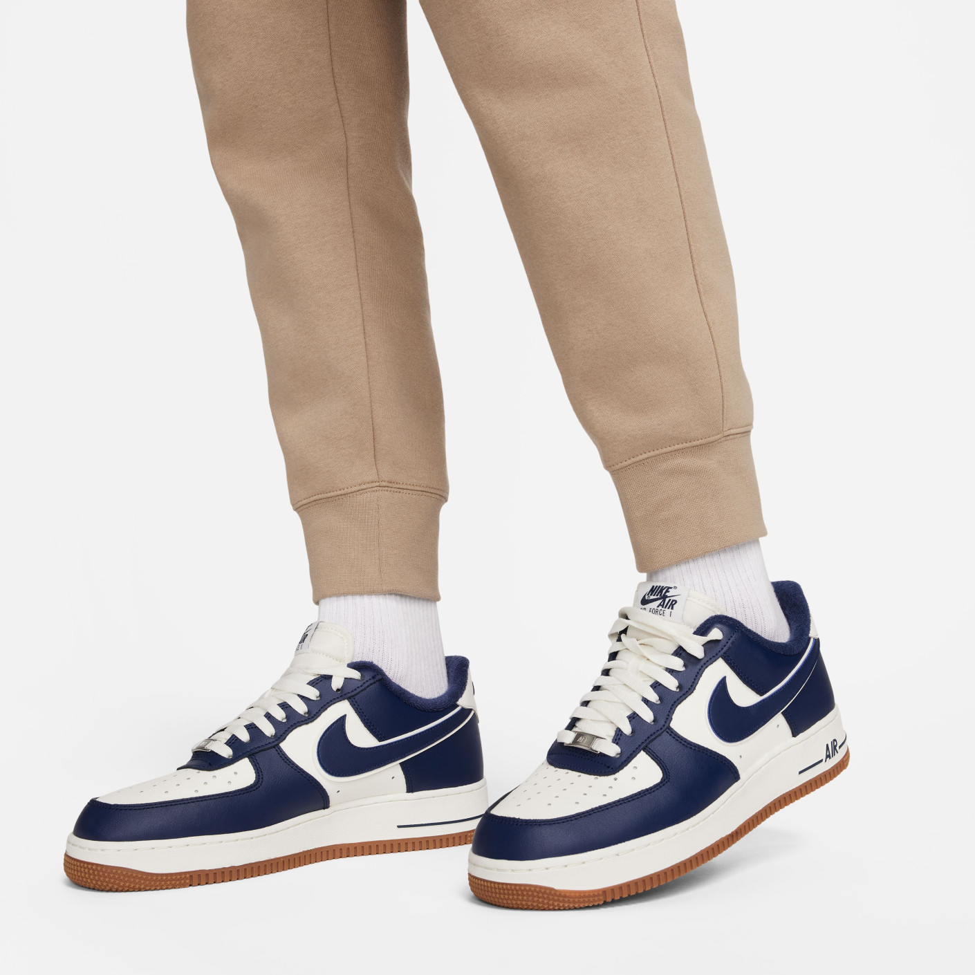 Nike Sportswear Club Fleece Joggingbroek Beige Wit