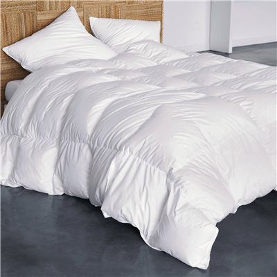 Couette 90% DUVET D'OIE NEUF ANTIACARIENS Pyrénex - Chaude