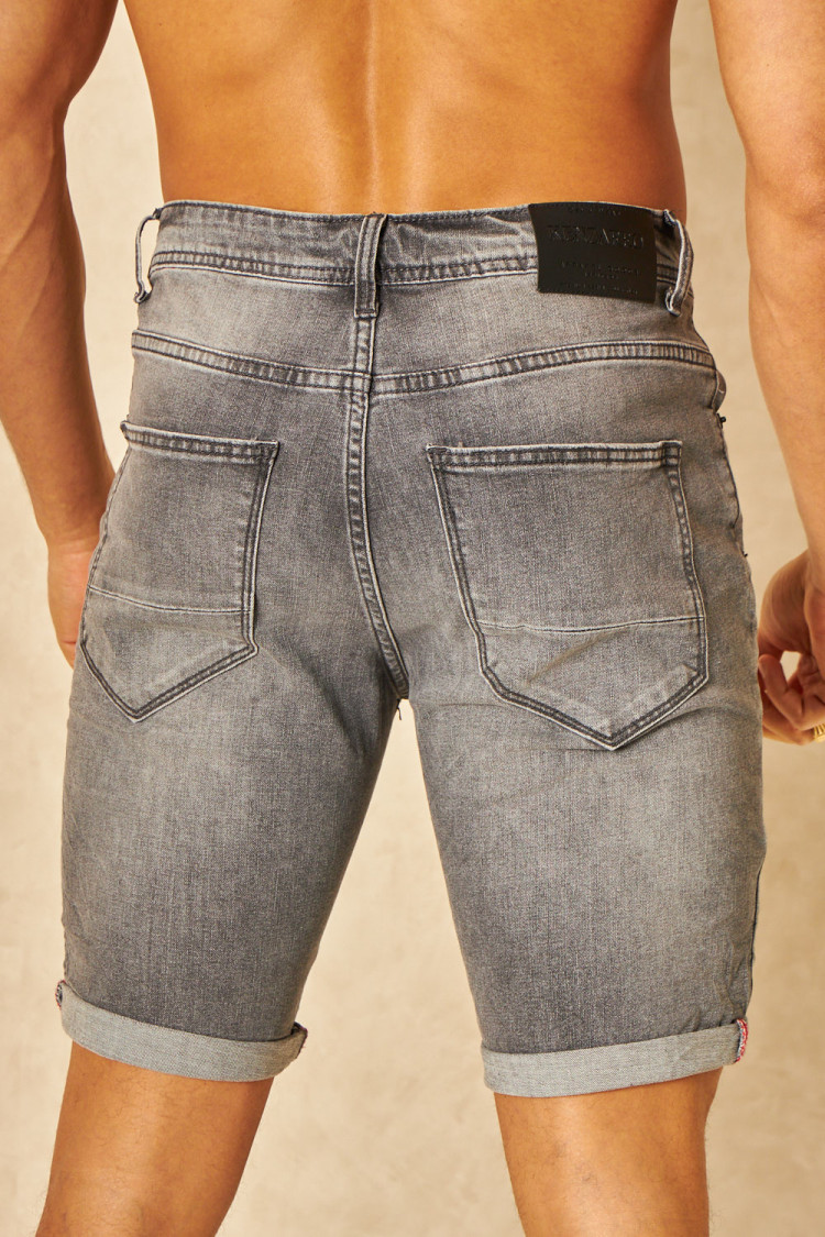 Short gris délavé et déchiré