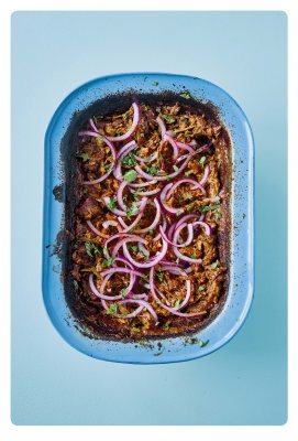 The Roasting Tin Around the World: Global One Dish Dinners - Rukmini's Roasting Tin (Hardback)