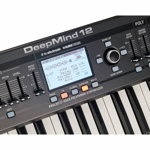 Behringer DeepMind 12 Case Set