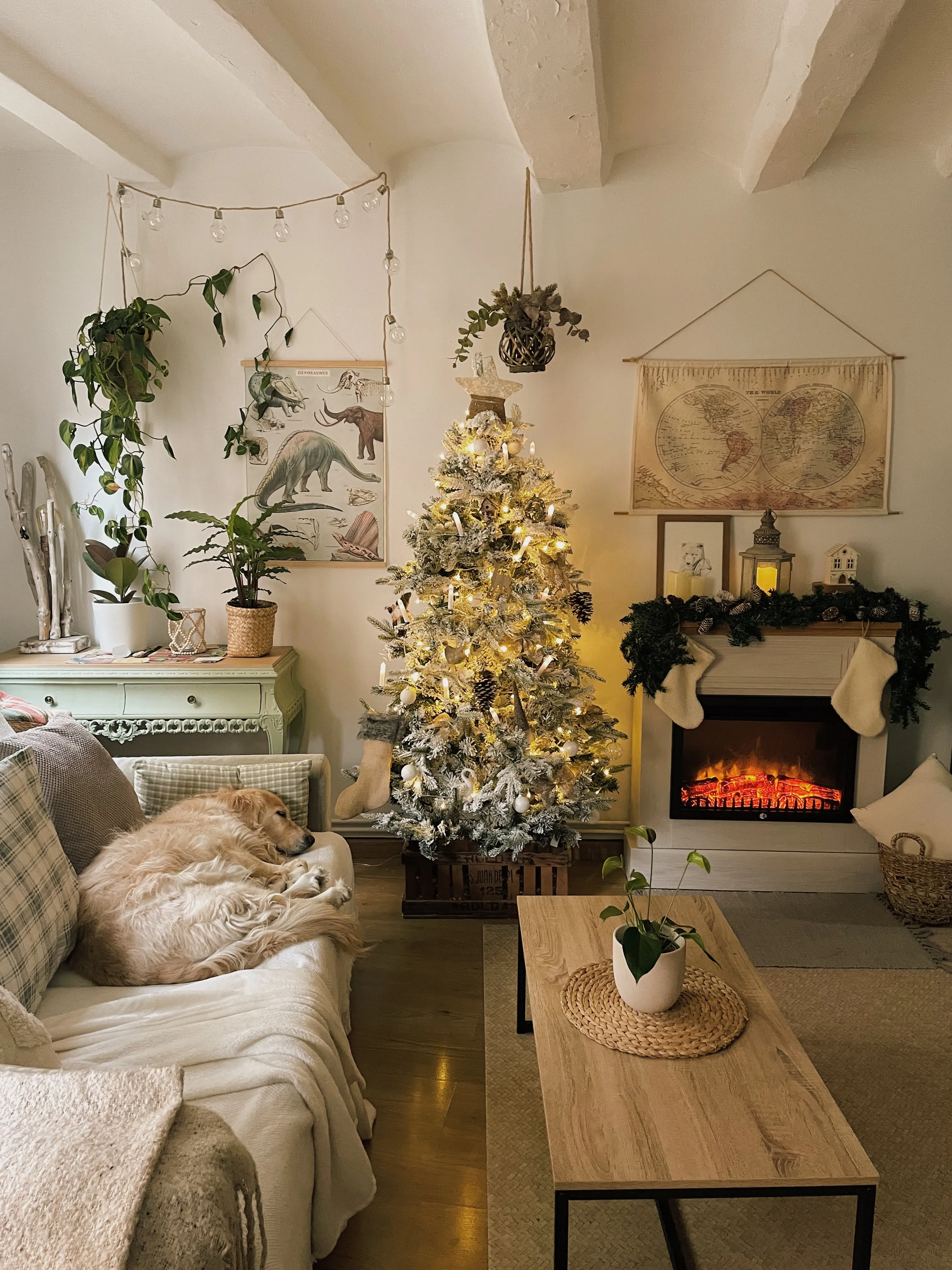Besneeuwde kunstkerstboom TOMICHI 210 cm Wit