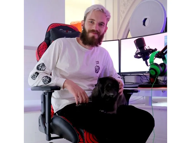 Fotel Clutch Chairz „PewDiePie” Edition Throttle czerwony (THPDP1)