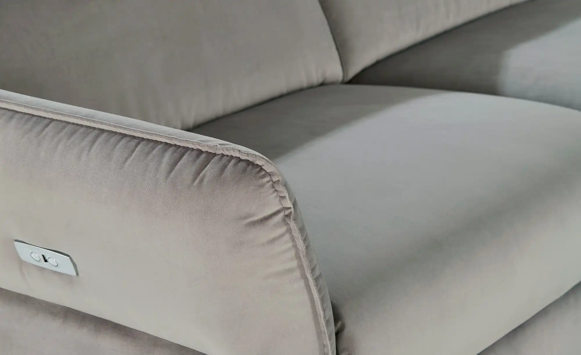 uno Ecksofa mit elektrischer Relaxfunktion Hedy