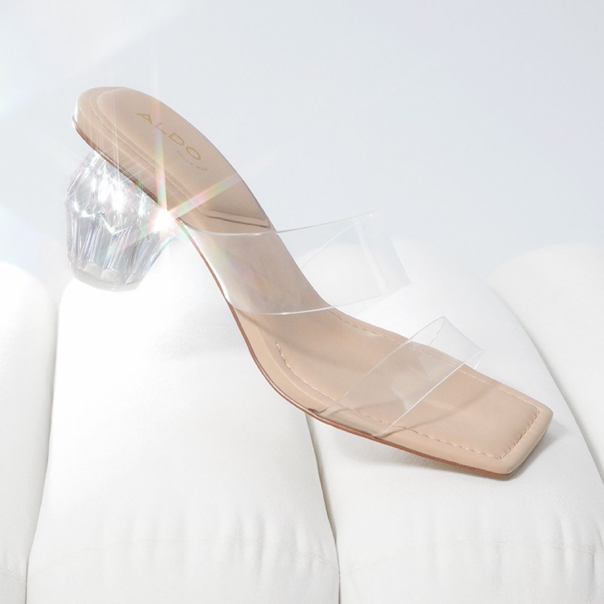 Aerno Bone Women Kitten heels