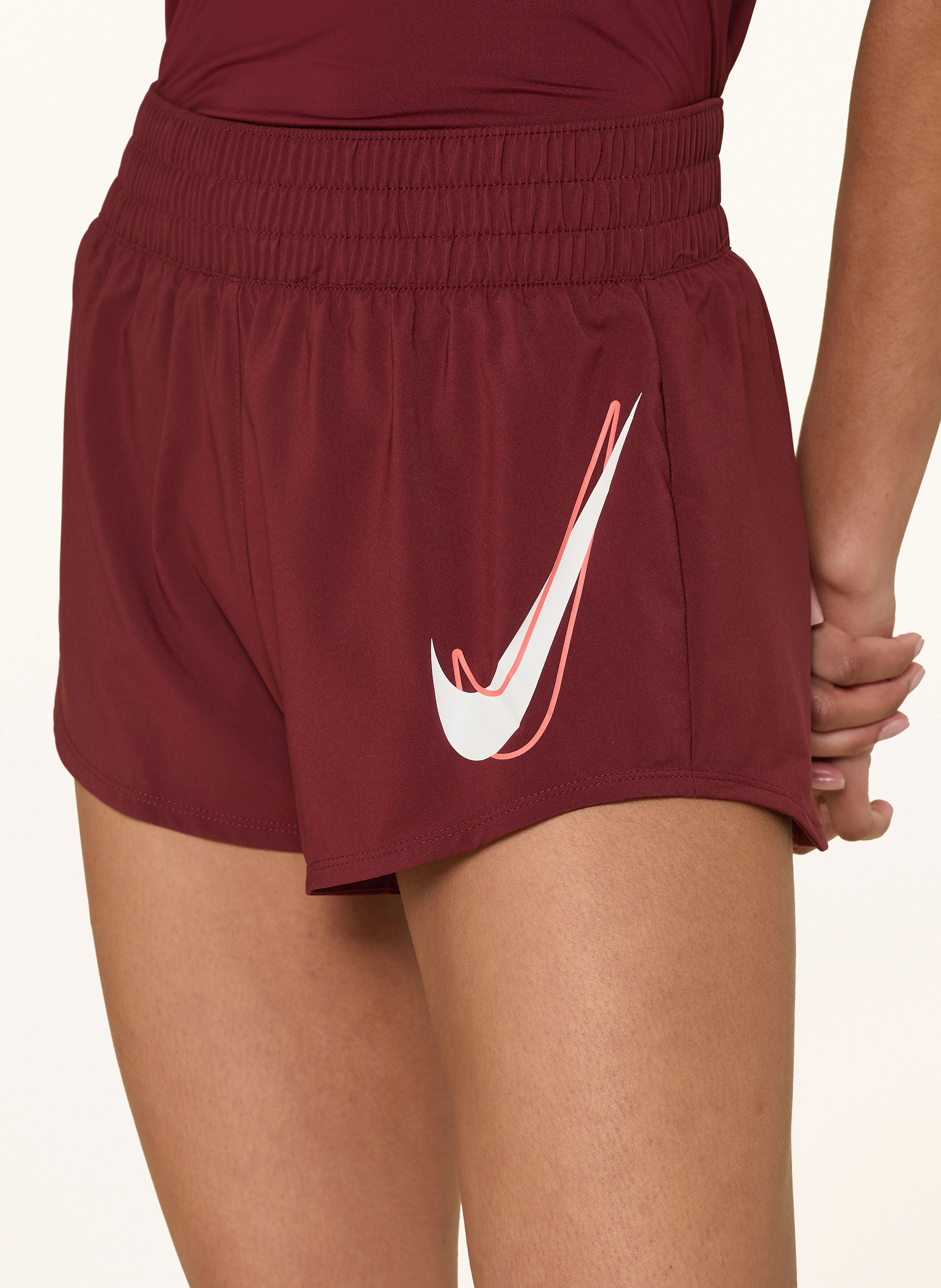 Nike 2-in-1-Laufshorts ONE SWOOSH
