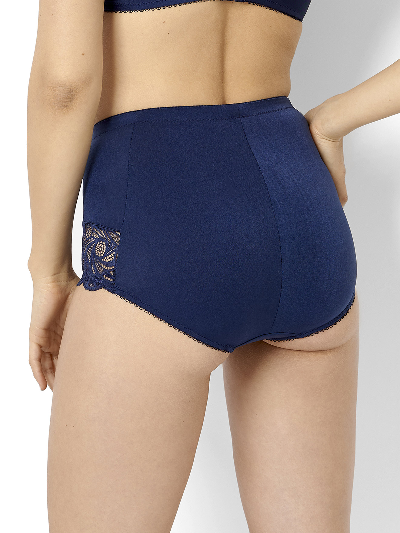 Culotte haute sculptante Ariane