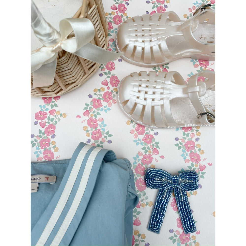 Køb Konges Sløjd Ashley Blue Celebration Pearl Sløjfe Hårspænder