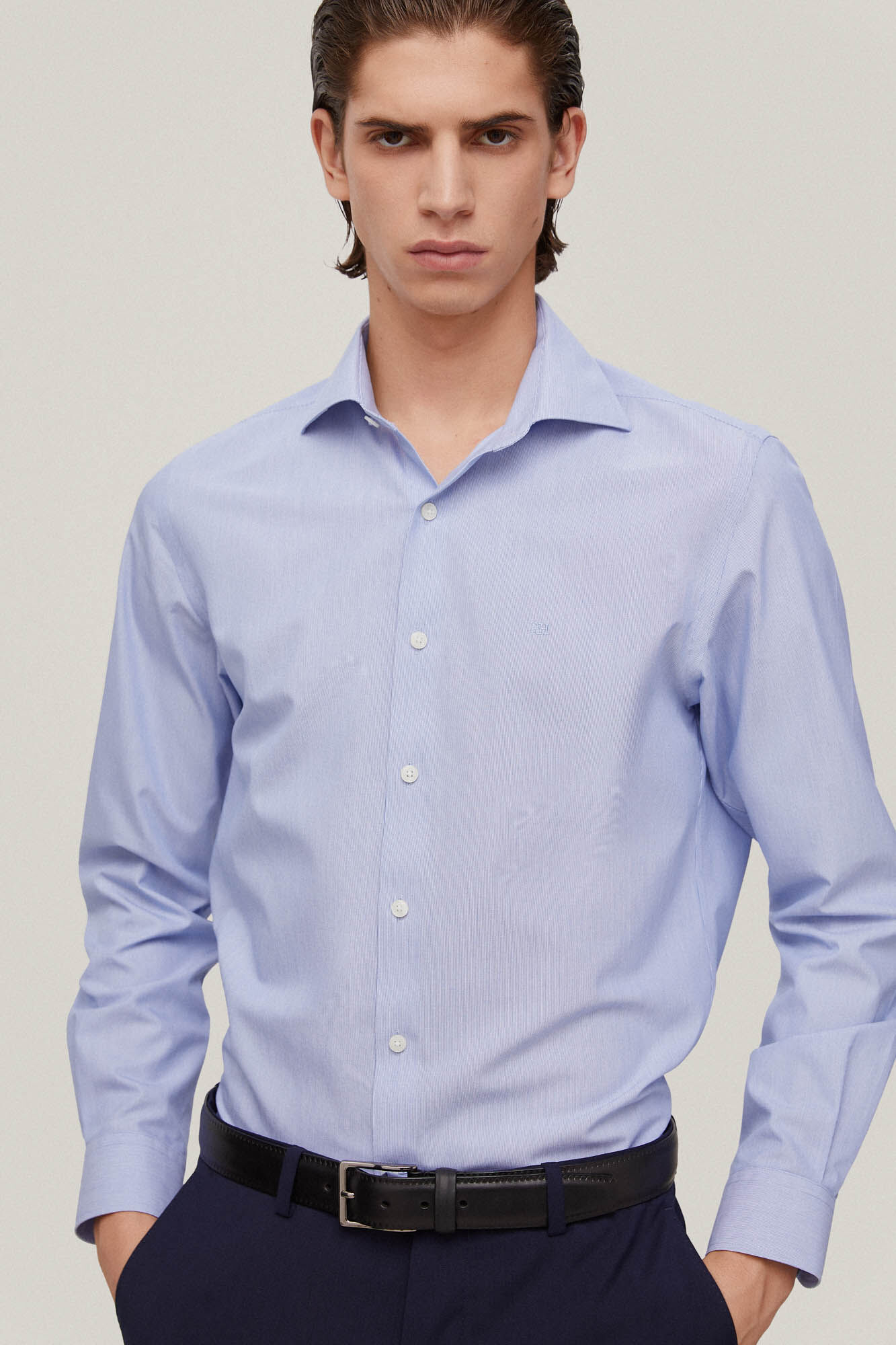 Camisa social listrada com estampa de mil listras, não precisa passar e é antimanchas - Azul