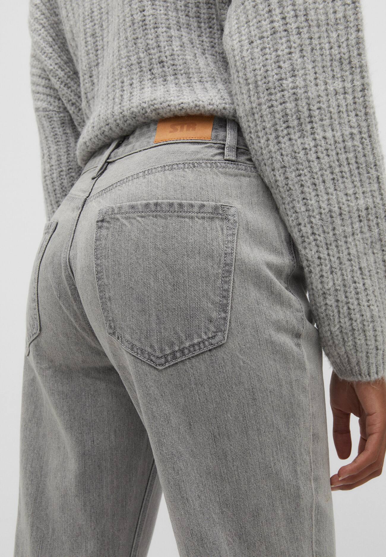 calça jeans de corte reto