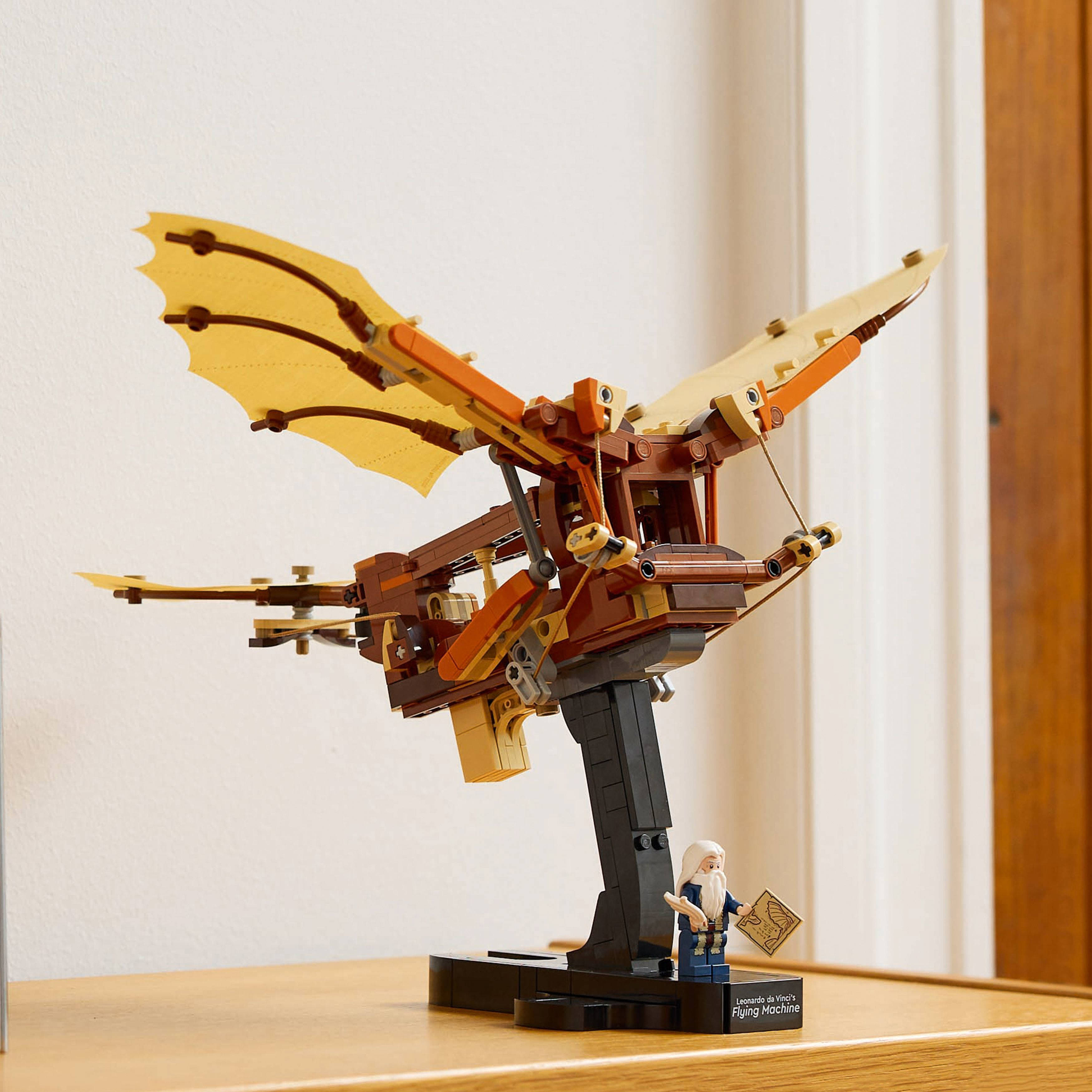 LEGO De vliegmachine van Leonardo da Vinci set 10363