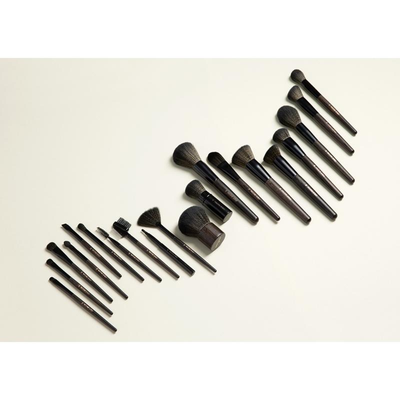 Nilens Jord Pure Collection Sculpting Brush No. 186