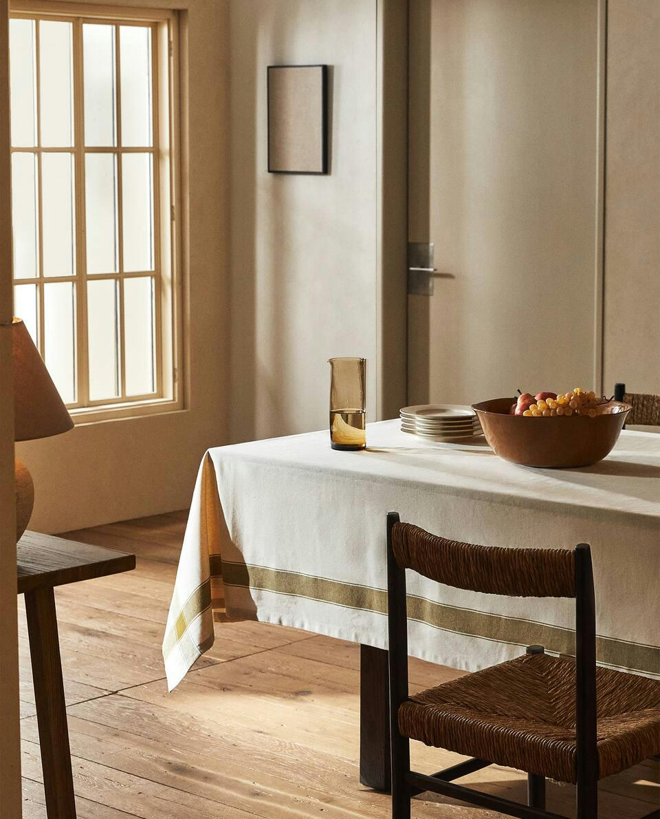 TOALHA DE MESA DE ALGODÃO COM FIOS TINGIDOS