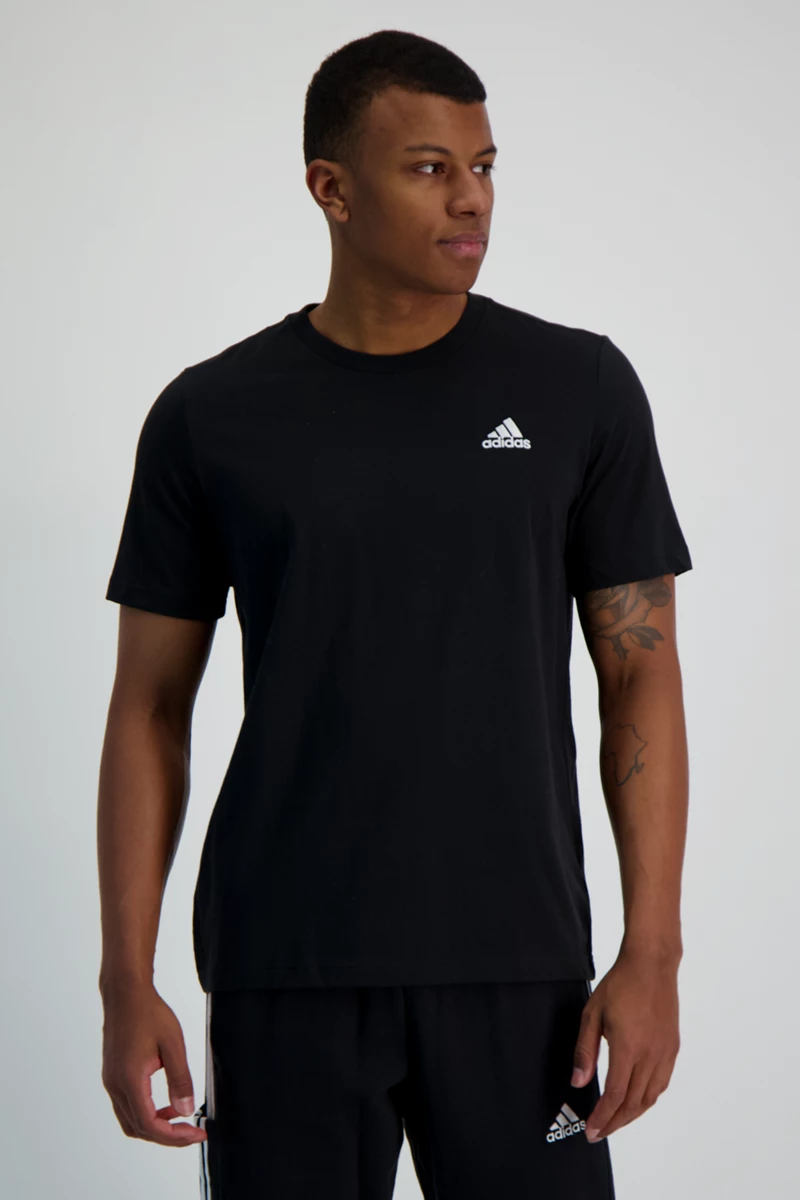 adidas Sportswear Essentials Single Jersey Embroidered Small Logo Herren T-Shirt