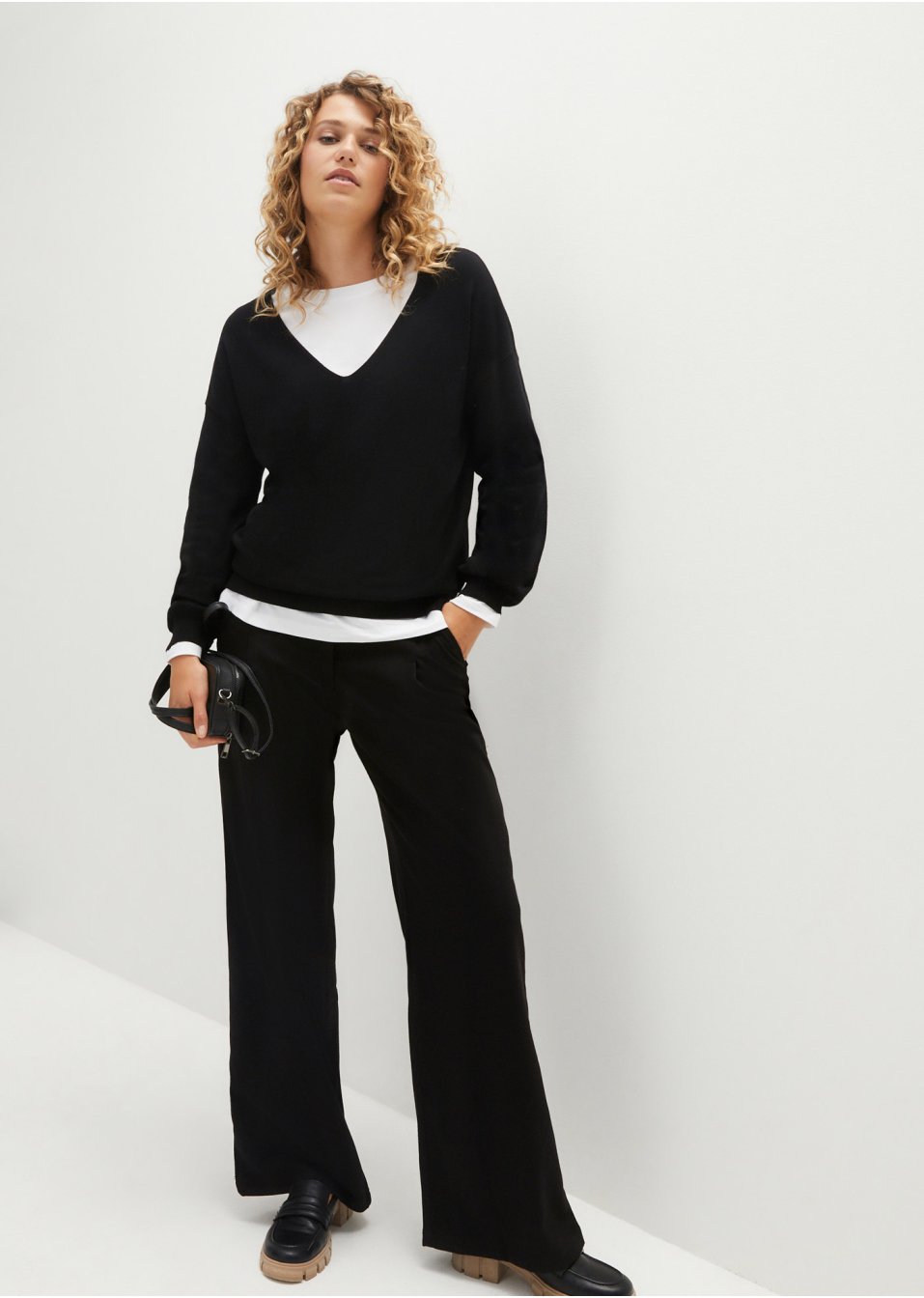 Pull oversize avec décolleté en V plongeant
