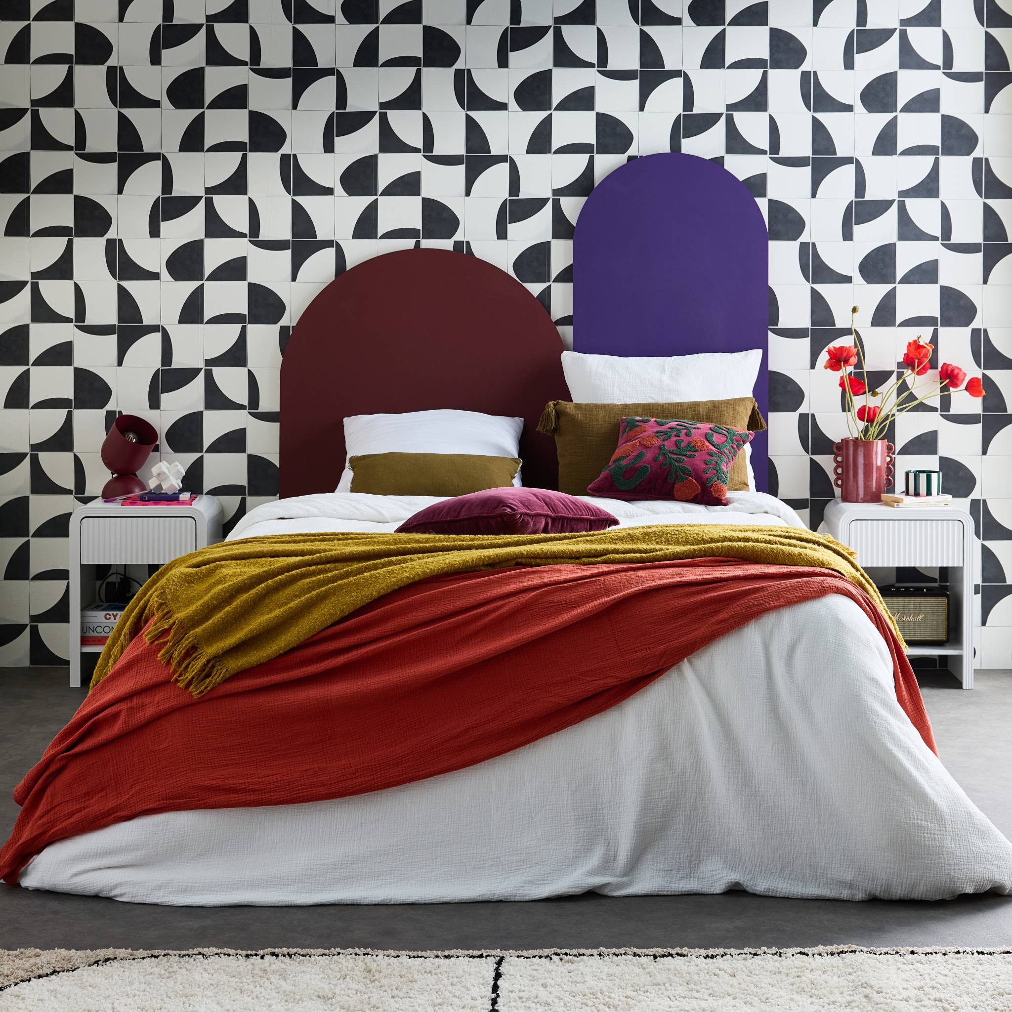 sweeek - Nachtkastje met gegroefd houteffect, 1 lade, 1 plank (set van