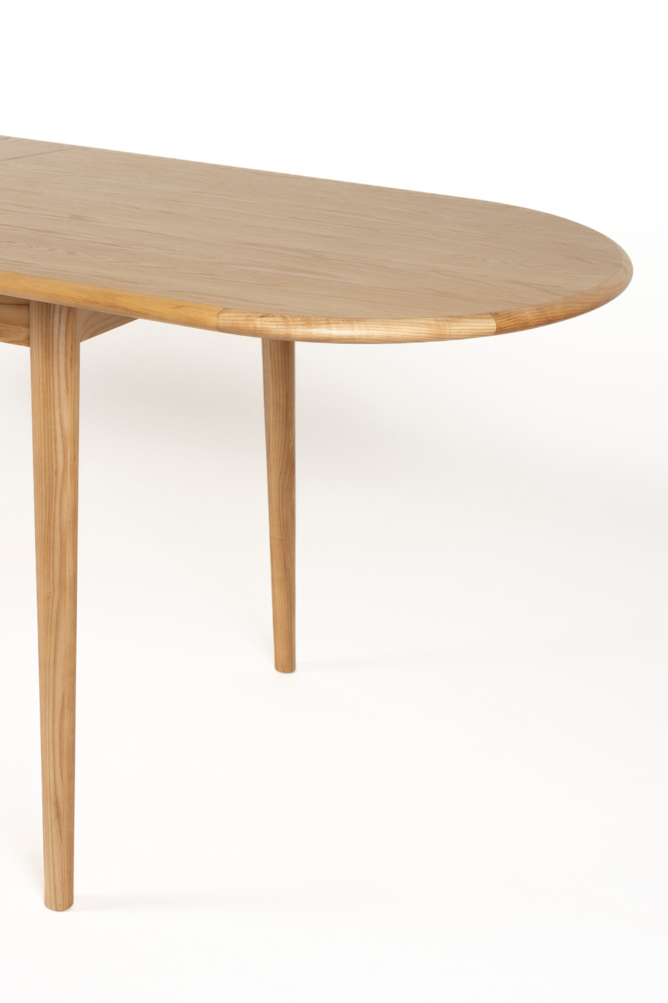 Eettafel Twist ovaal uitschuifbaar eiken 180-240 x 90 cm