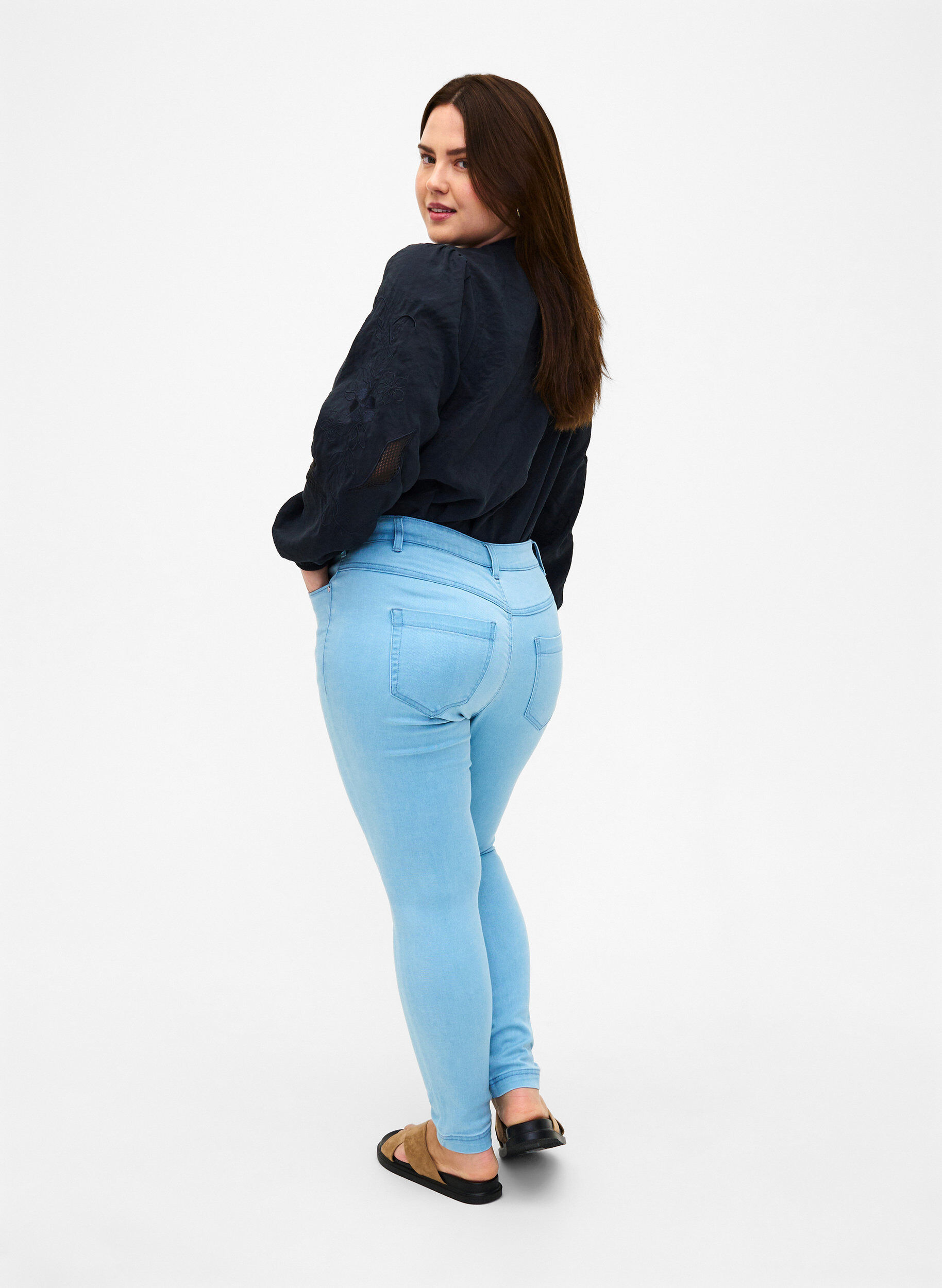 Viona jeans med regulær talje