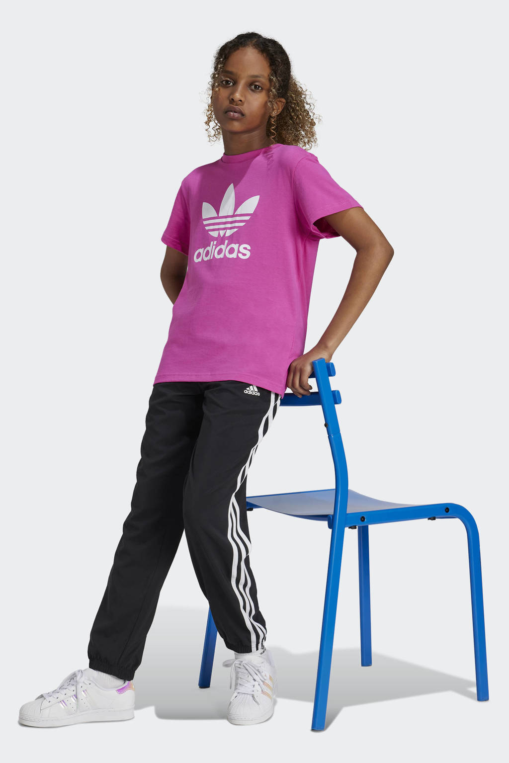 adidas T-shirt Trefoil met logo fuchsia