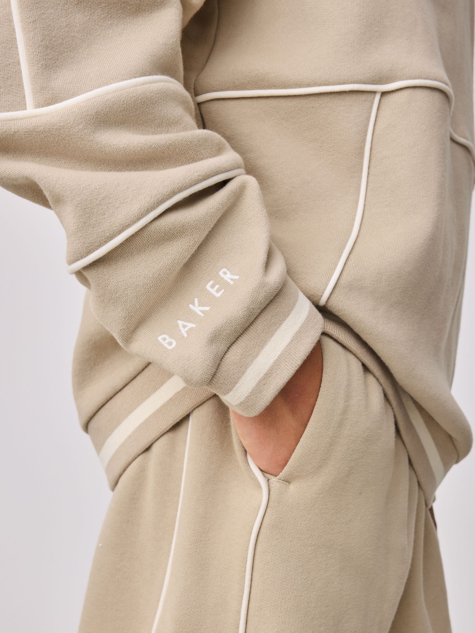 Pastelgeel - Baker by Ted Baker Oversized Piped Hoodie and Joggers Set