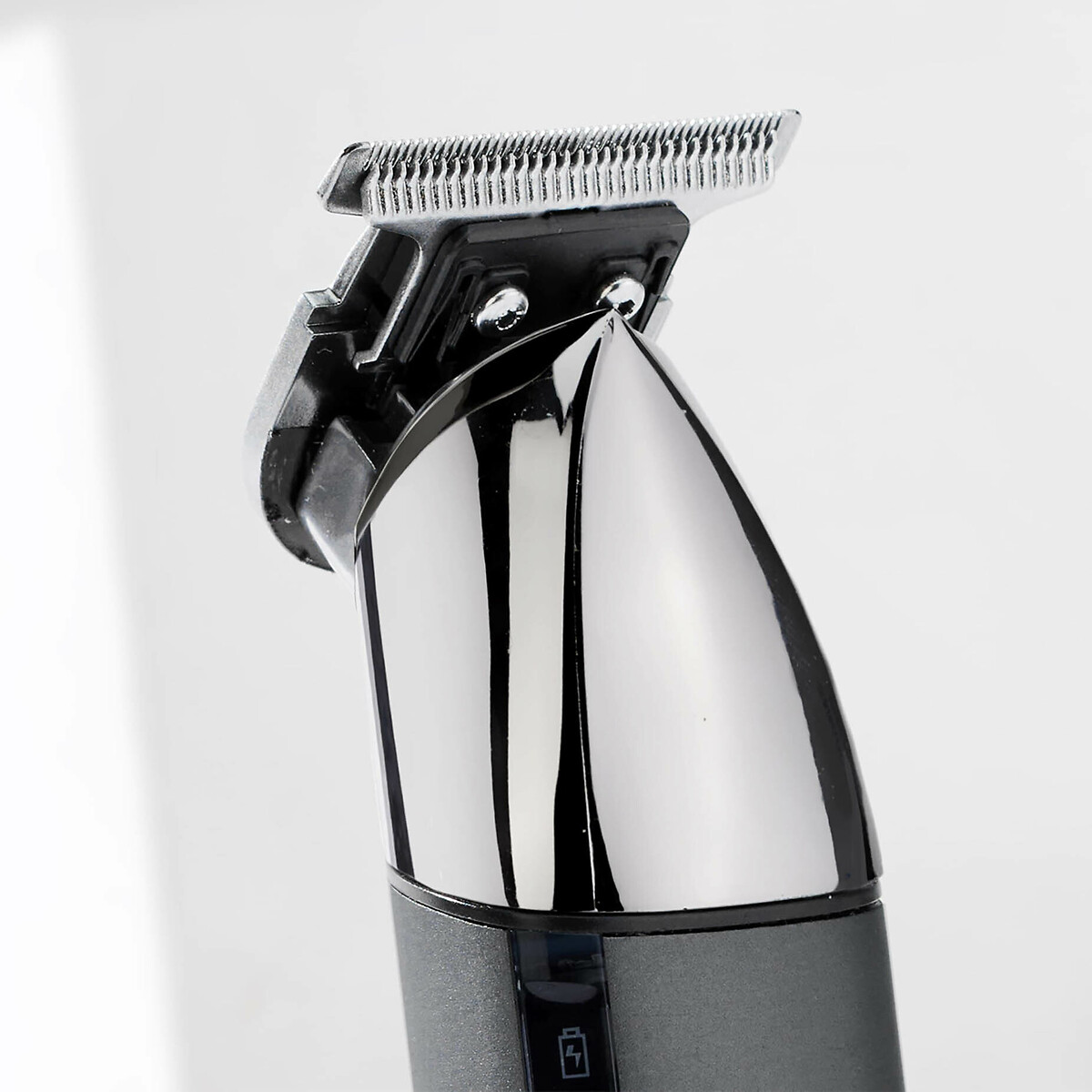 Aparador de barba BABYLISS Super-X Metal Series T996E