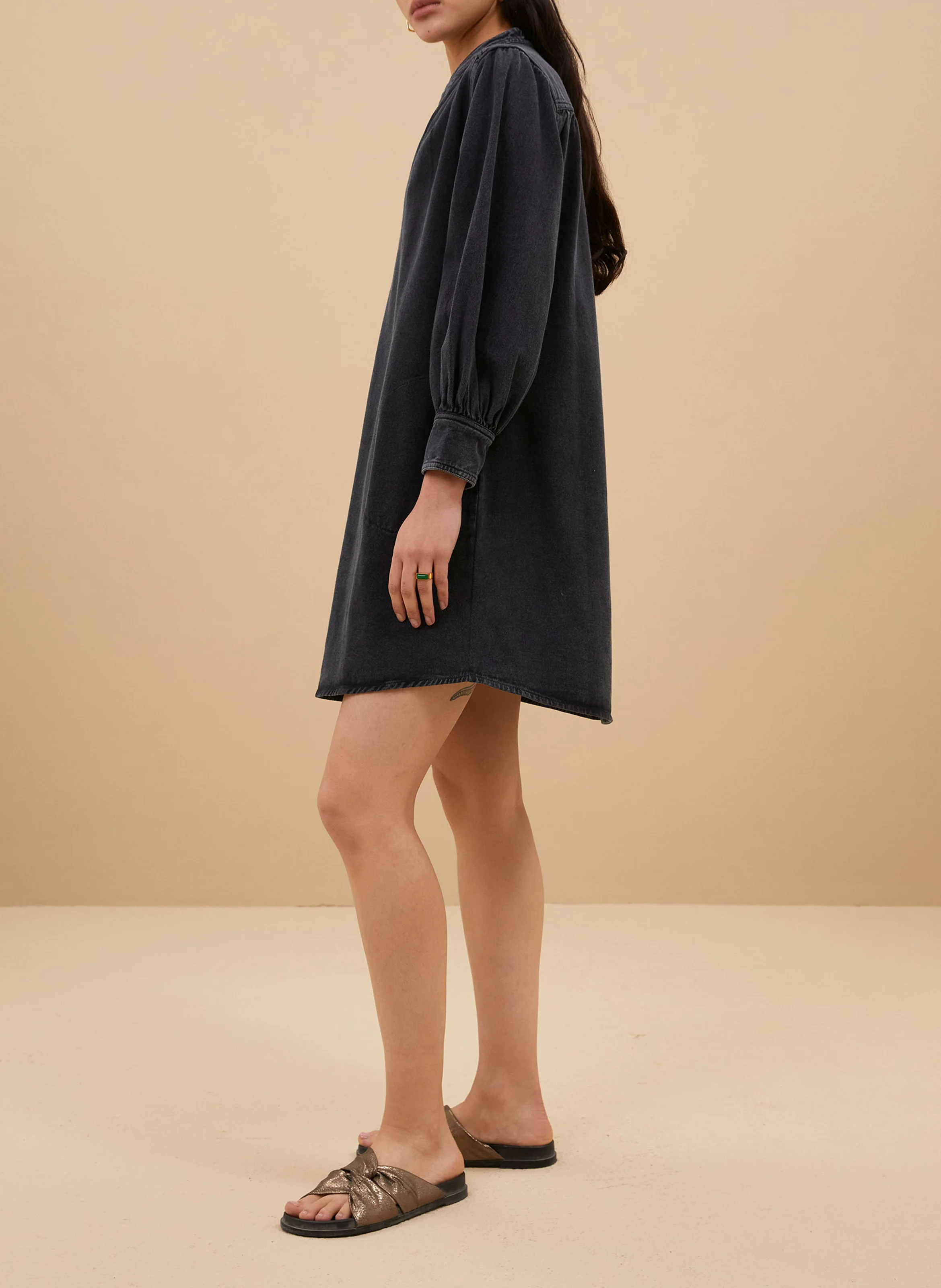 JINA - Robe midi col V en jean | Noir