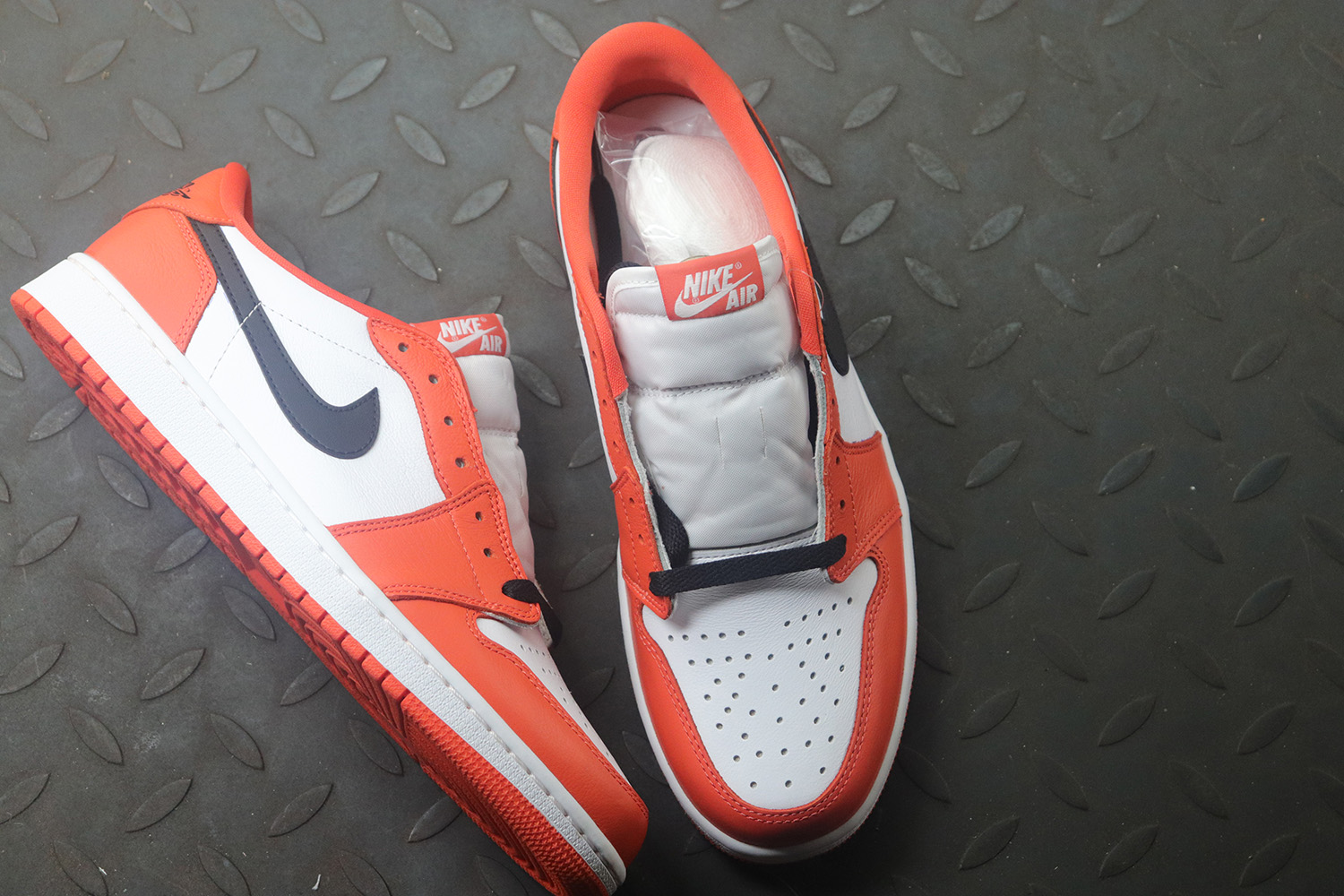 Jordan 1 Low Starfish