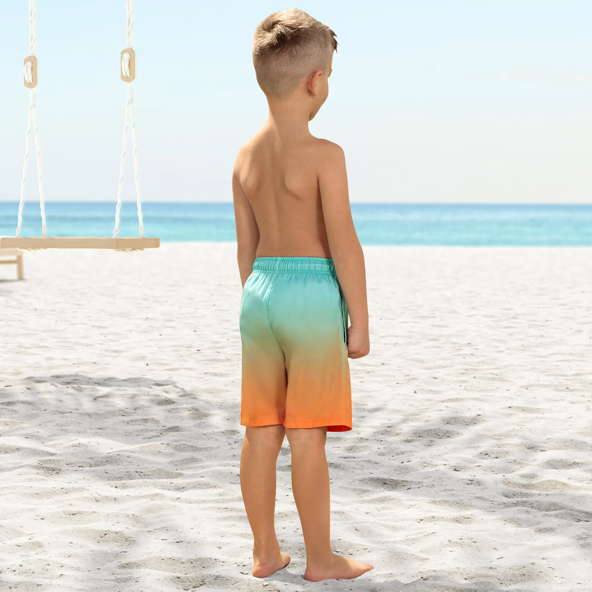 Jungen-Badeshorts mit Farbverlauf