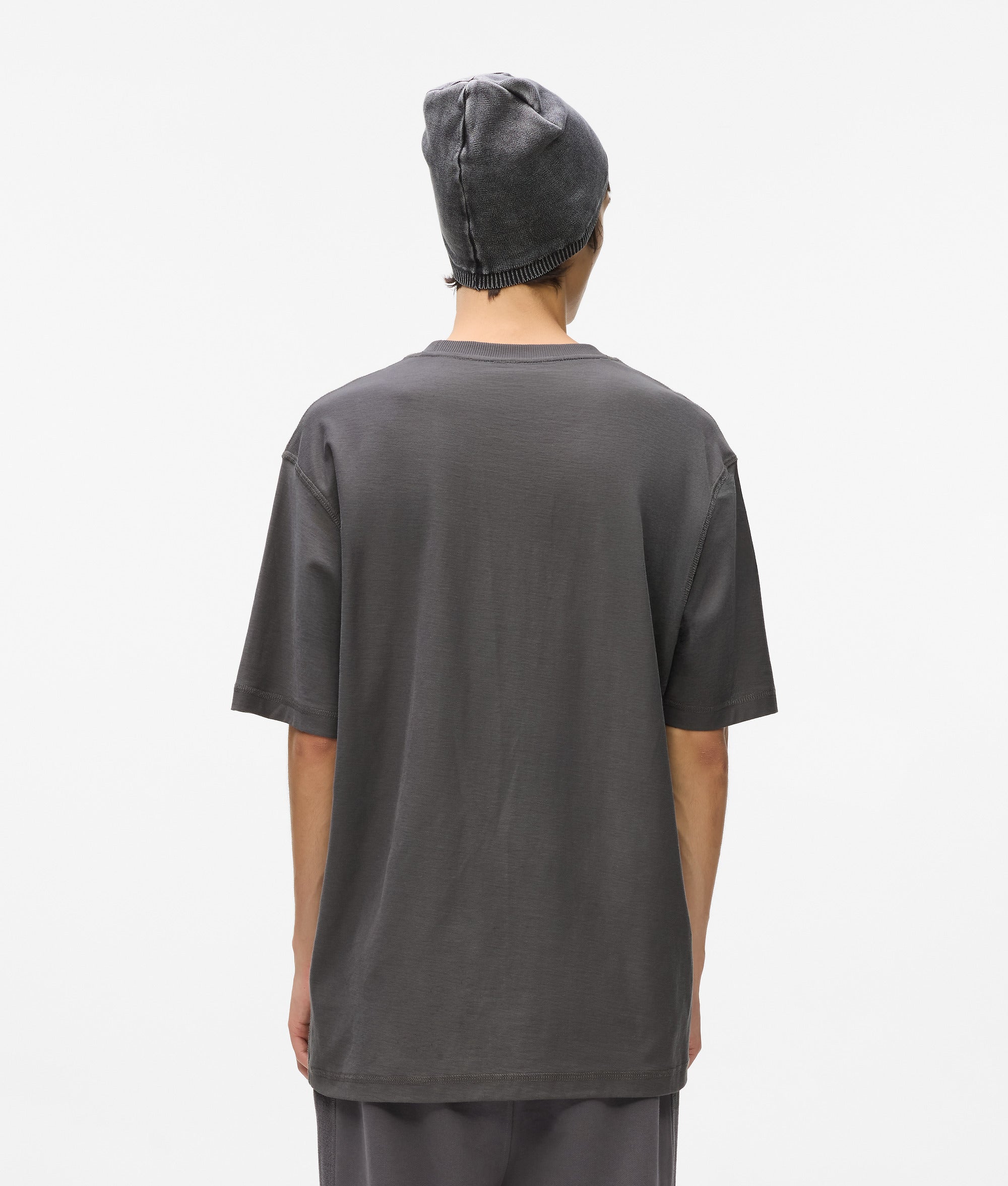 T-shirt met binnenkant naar buiten